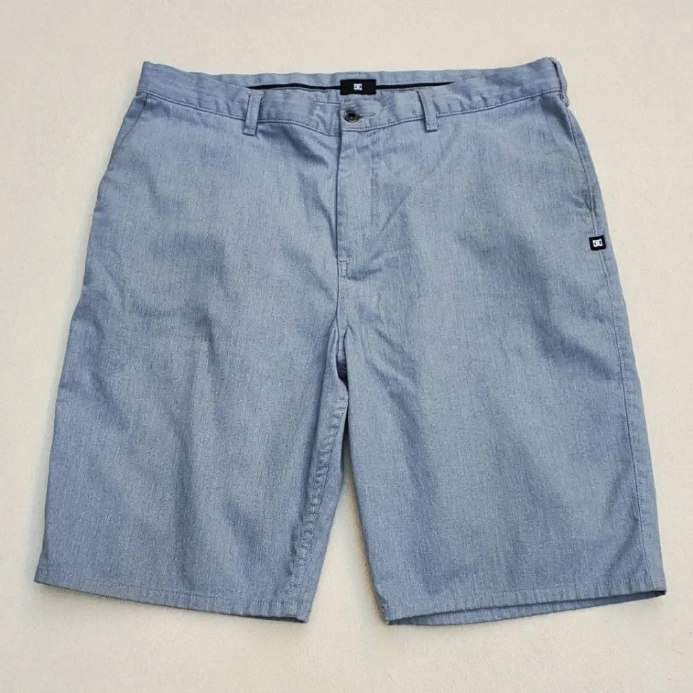 DC Gray Shorts Size 38 - Picture 11 of 11